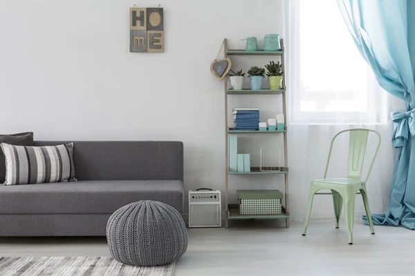 Minimalist Living: How to Simplify Your Home and Life